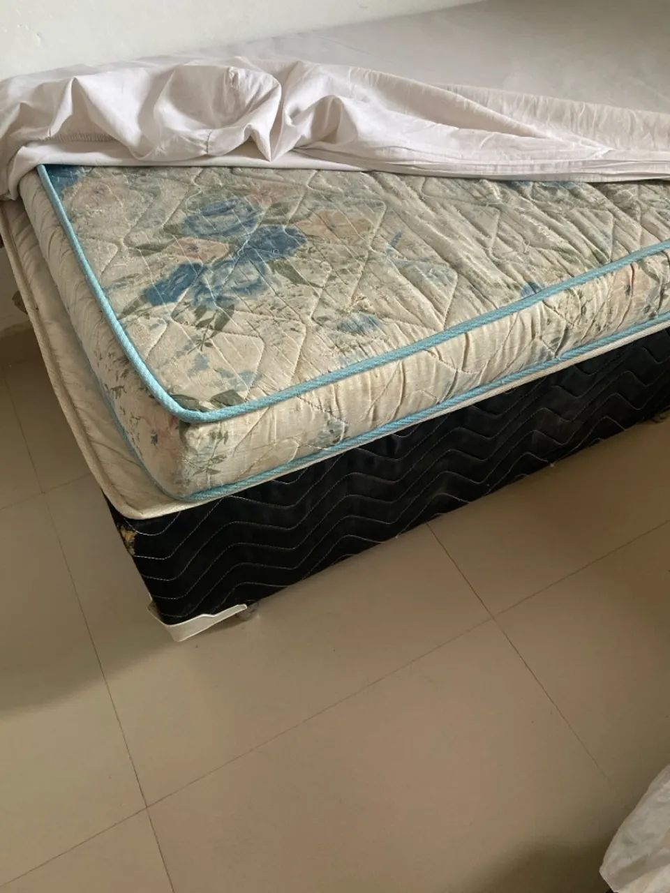 Cama box solteiro e colchão  - Foto 2