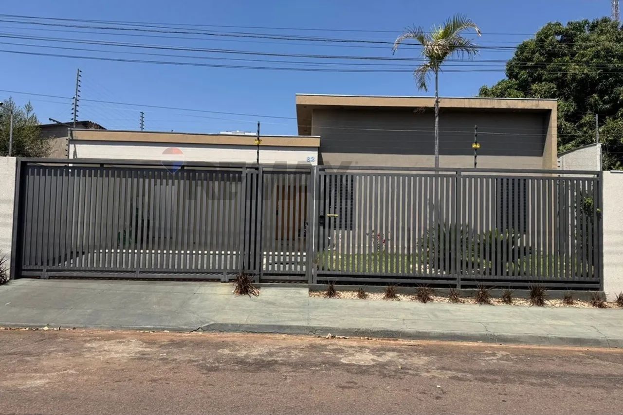 CASA NA VILA AURORA II: