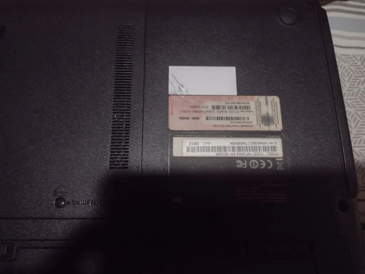 VENDO NOTEBOOK SAMSUNG COM DEFEITO - Foto 2