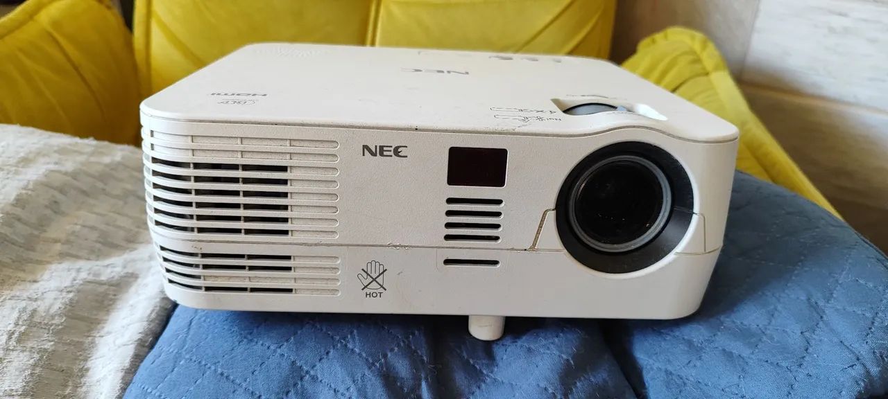 Projetor NEC VE282  - Foto 2