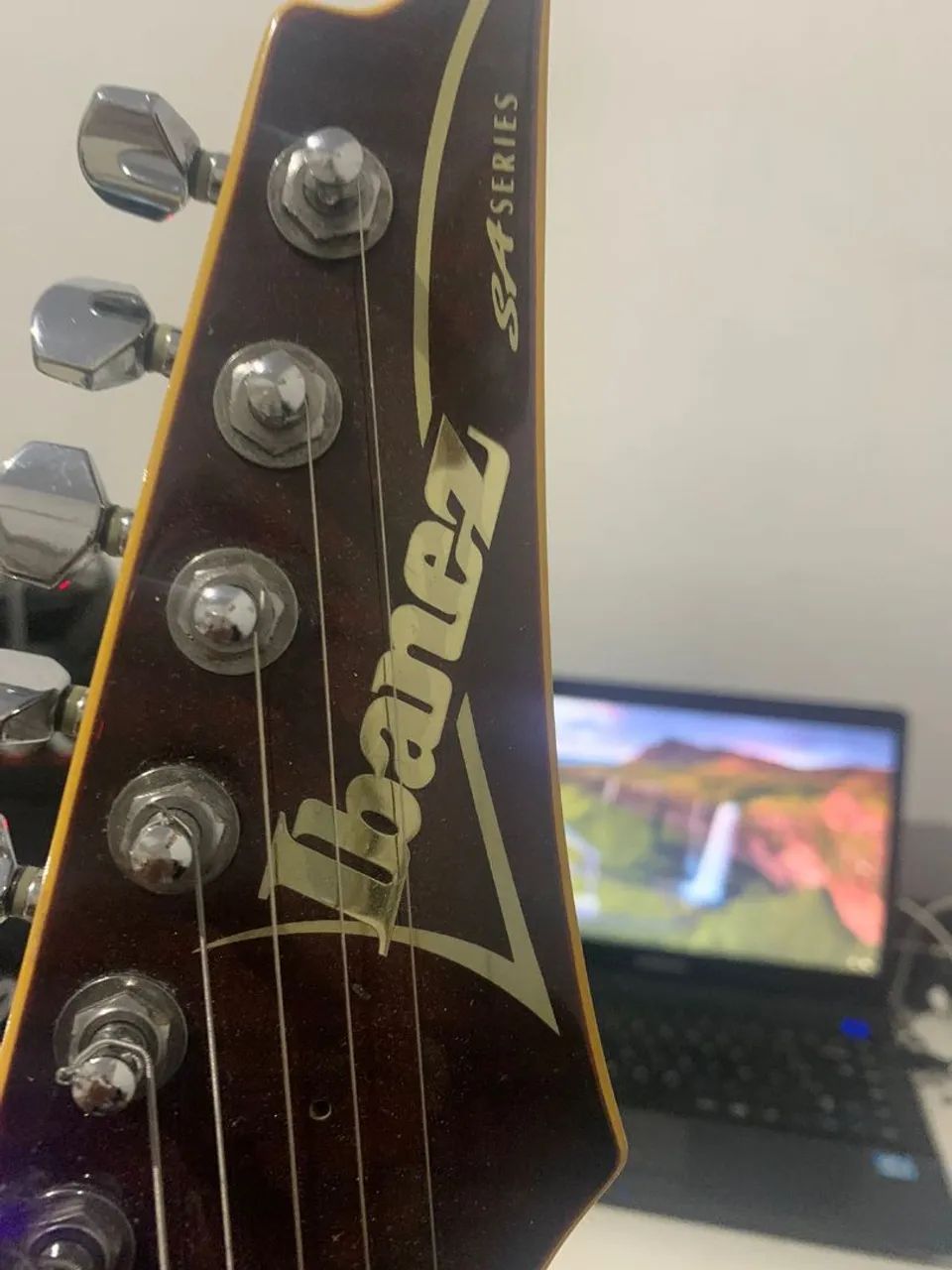 Guitarra Ibanez SA Series modificada - Foto 3