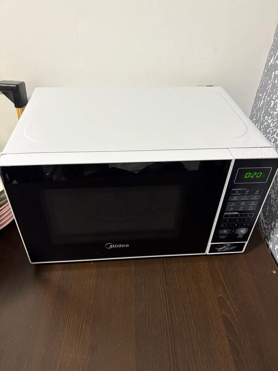 Microondas Midea 22L - Foto 2