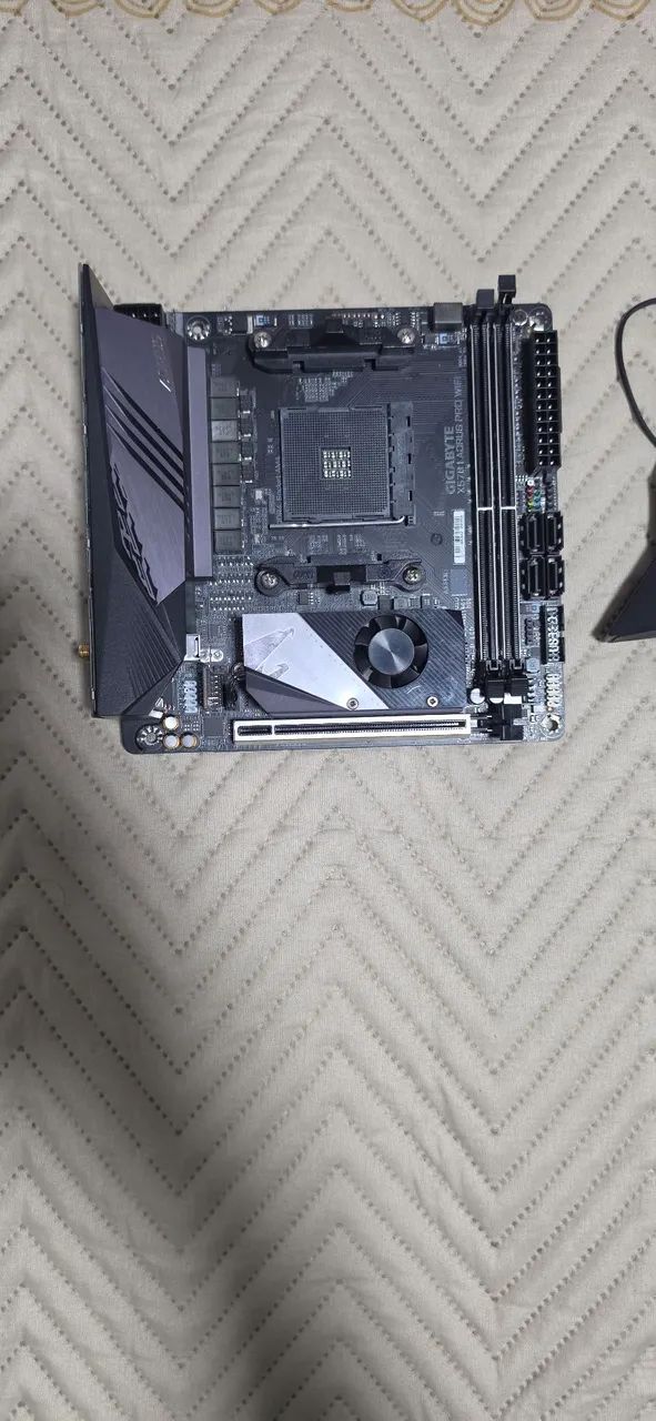 X570i Aorus Wi-Fi ( Defeito) - Foto 4