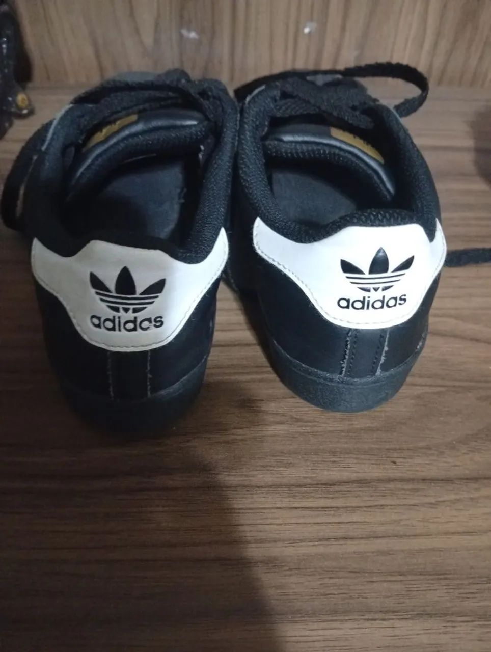 Tênis Adidas Superstar infantil 32 - Foto 2