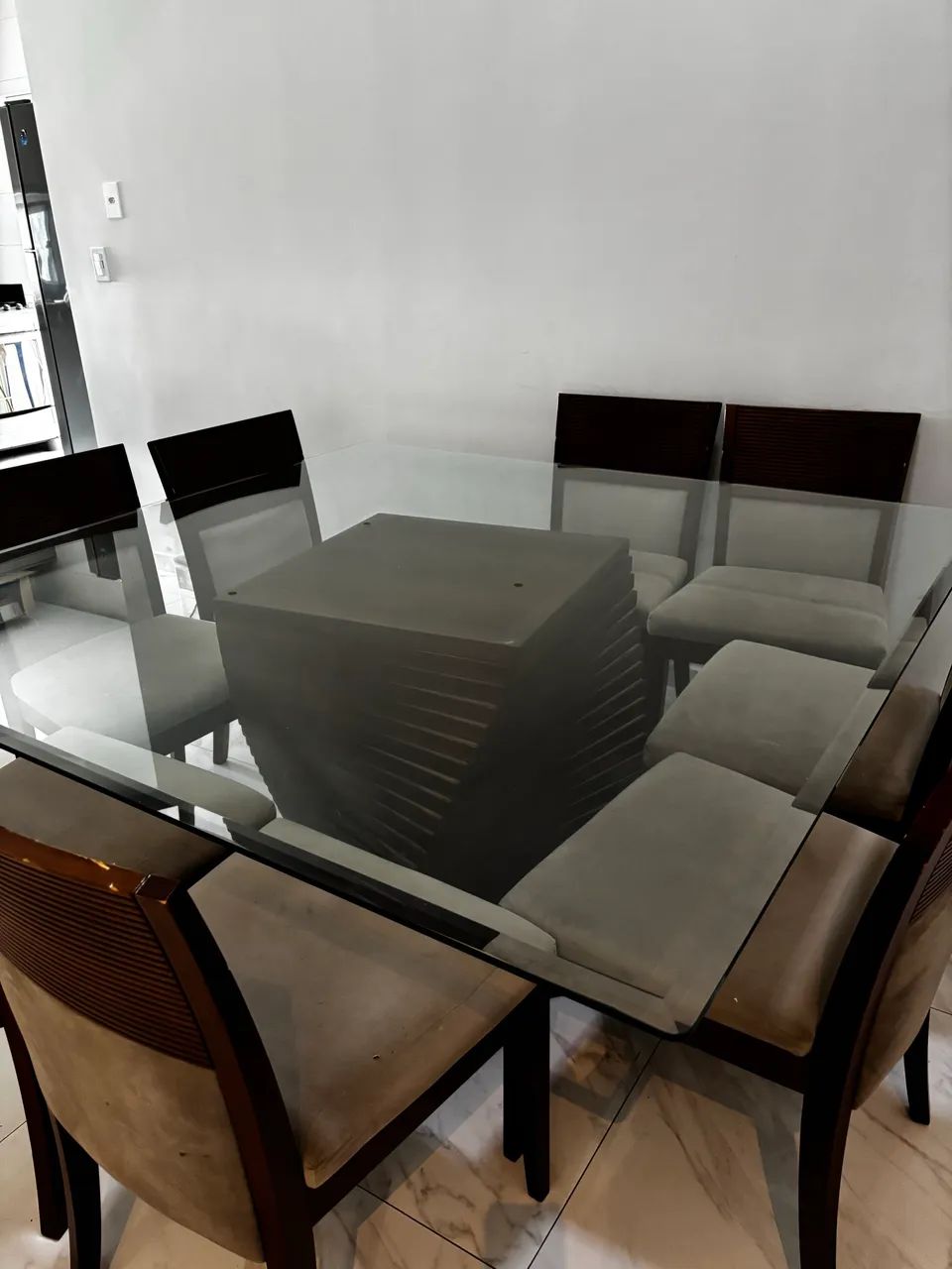 Mesa com cadeiras maciça  - Foto 3