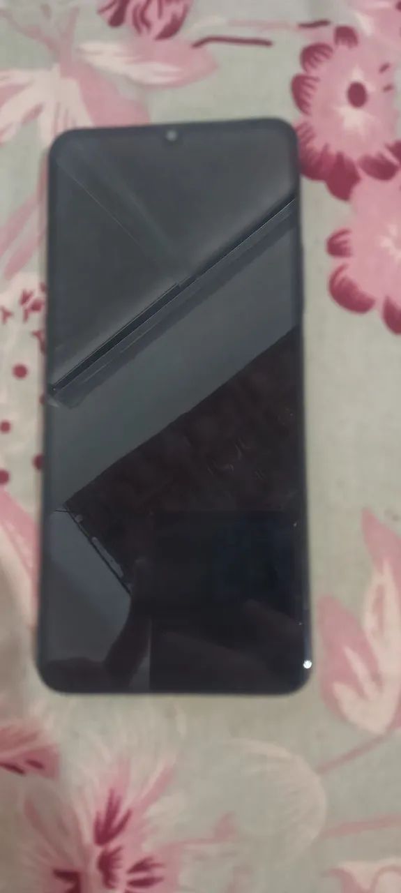 Celular semenovo com poucas marcas de uso realme note 70 - Foto 5