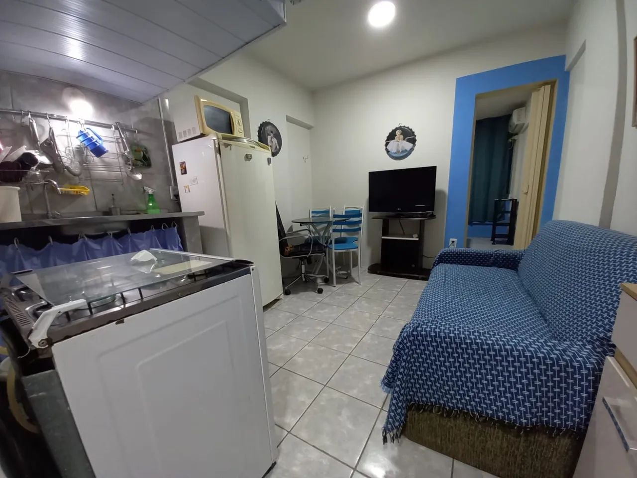 Kitnet 1 qt Boa Vista tot. mobil. Com AR -  Rua do Hospício- Boa Vista - (Sem garagem)*