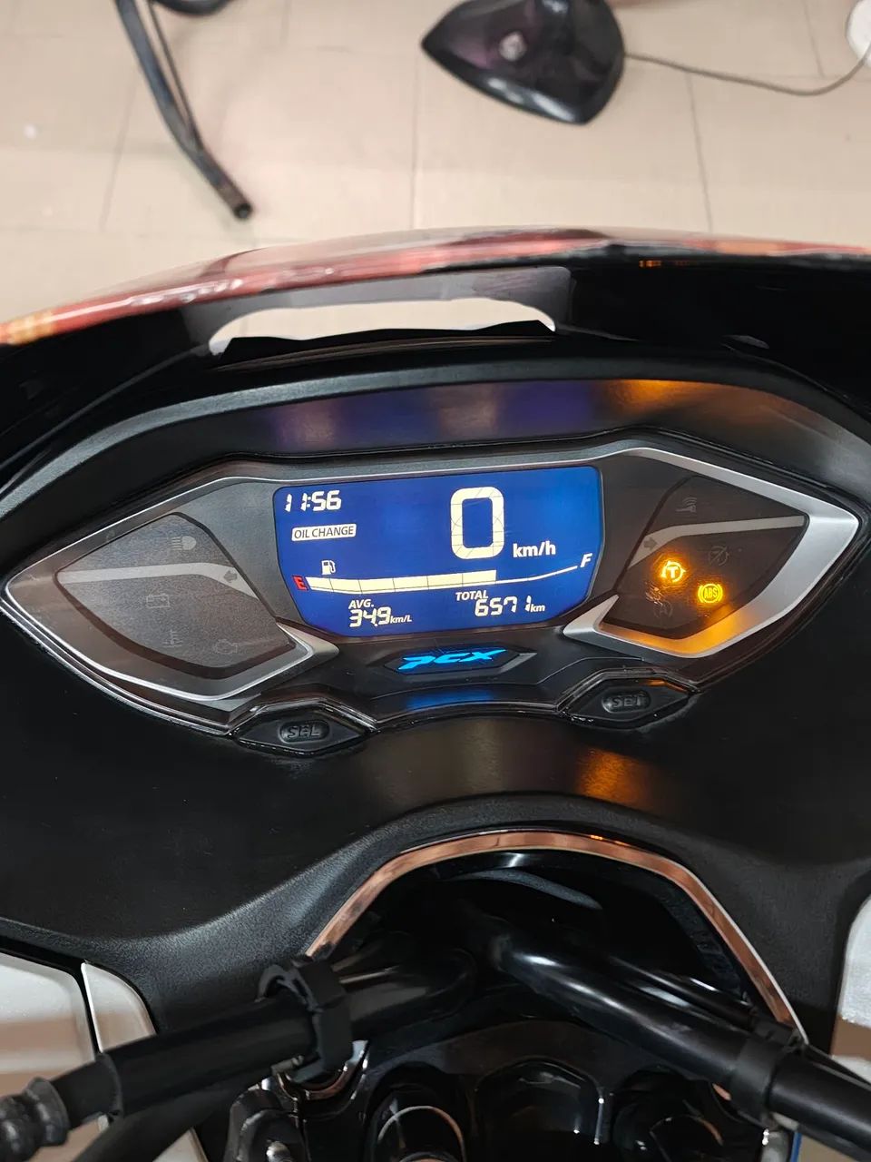 Honda PCX 2023 ABS 160 muito nova doc ok  leia o anuncio  - Foto 3