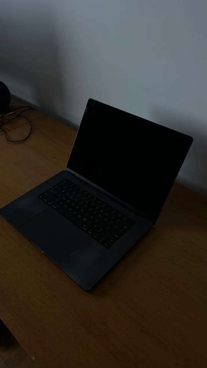 MacBook Pro 16 - M4 Max 128GB 1TB SSD - Foto 5