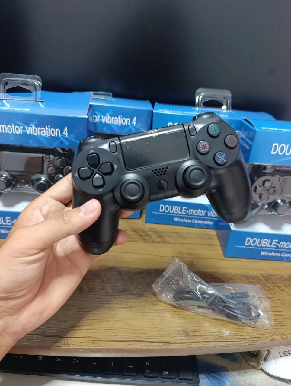 Controle de PS4  - Foto 3