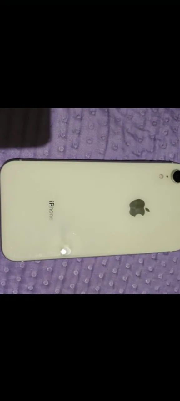 Vende se iPhone xr semi novo  tel * - Foto 3