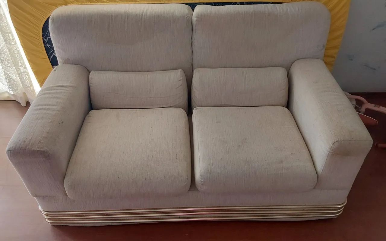 Sofá 2 lugares