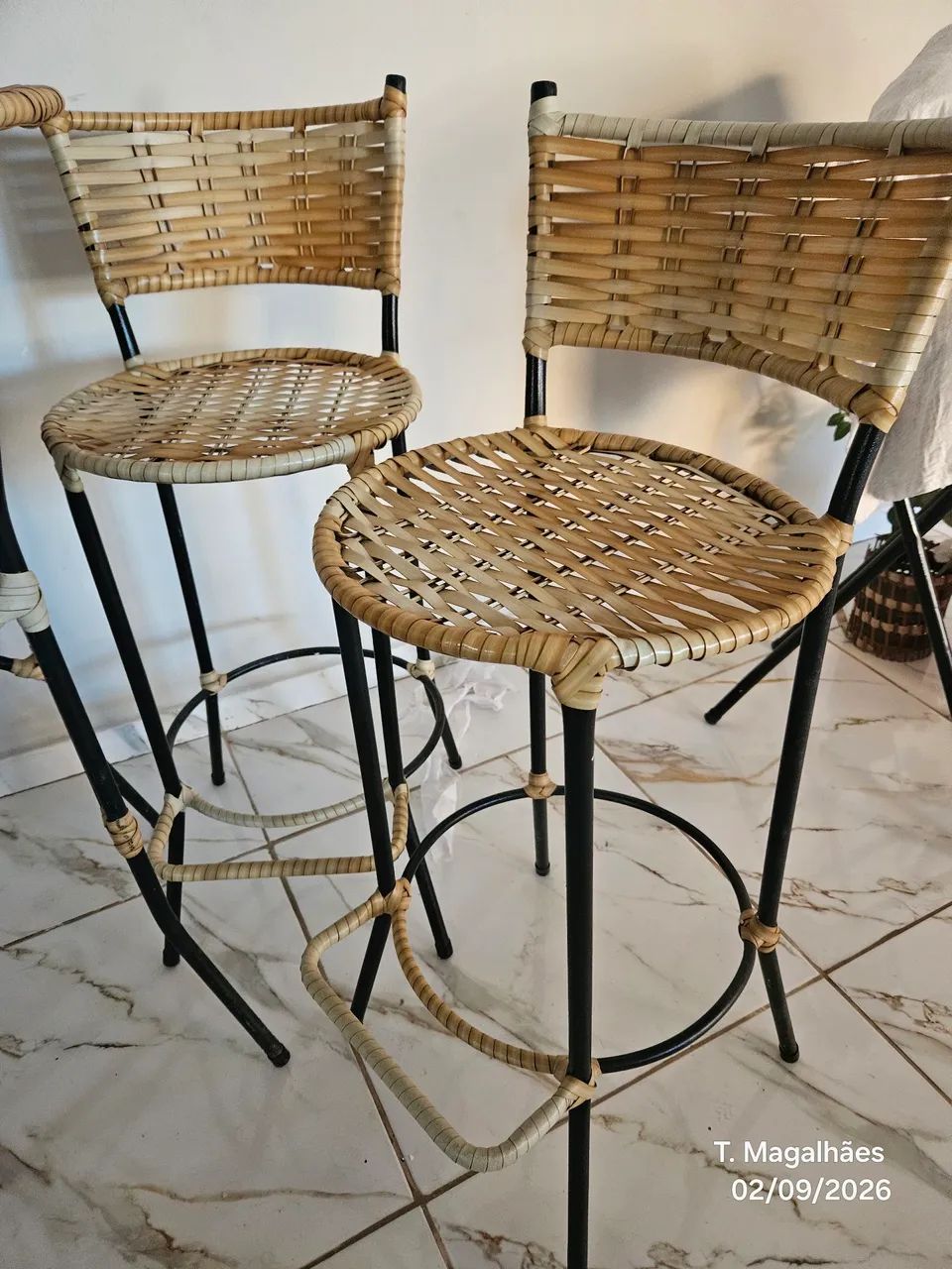 Jogo Bistrô com 4 banquetas - Foto 3