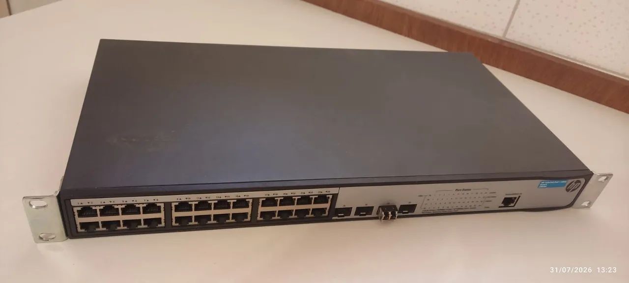 Switch HP OfficeConnect 1920-24G-PoE+ - Foto 4