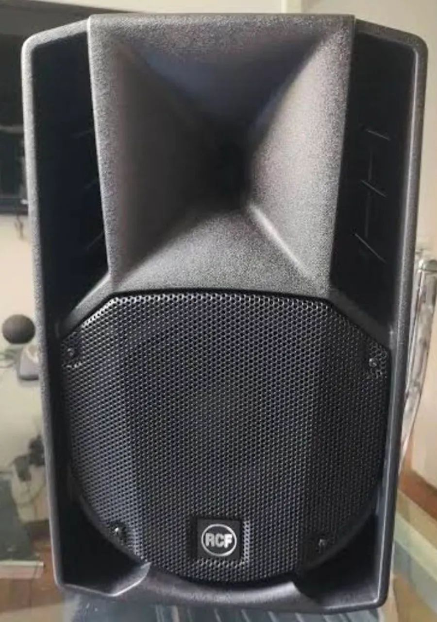 Caixa rcf 710 
