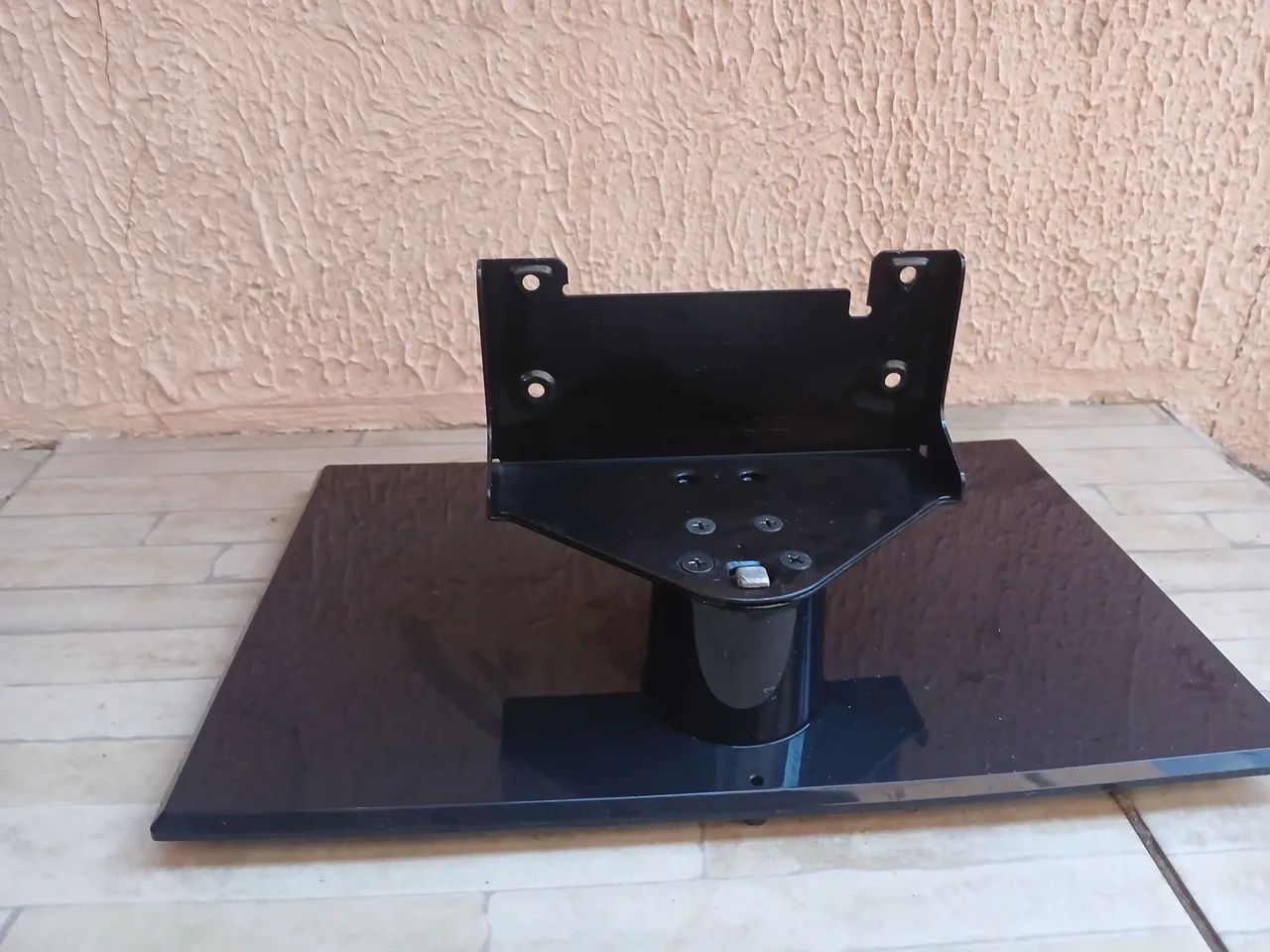 Base de suporte de mesa original para televisores da marca Panasonic
