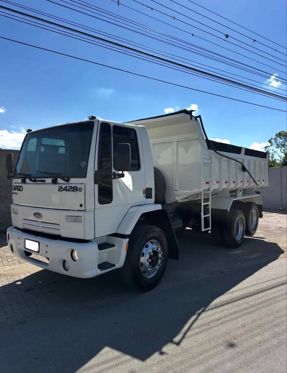 Ford Cargo 2428e Caçamba