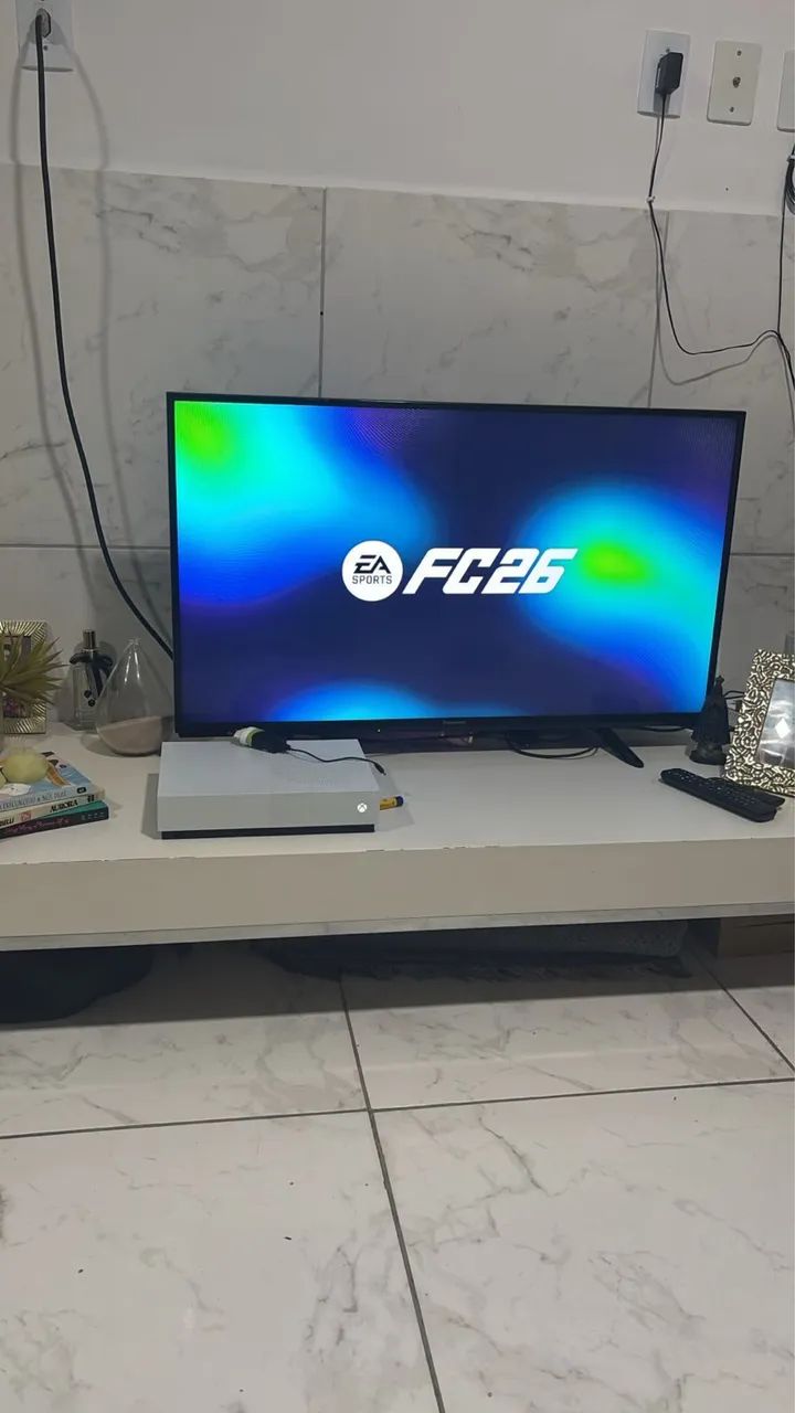 XBOX ONE S 1TB - Foto 4
