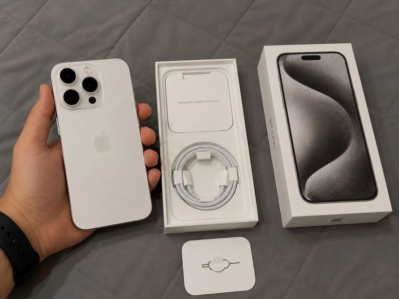 iPhone 15 Pro Branco - Muito Conservado - Foto 2