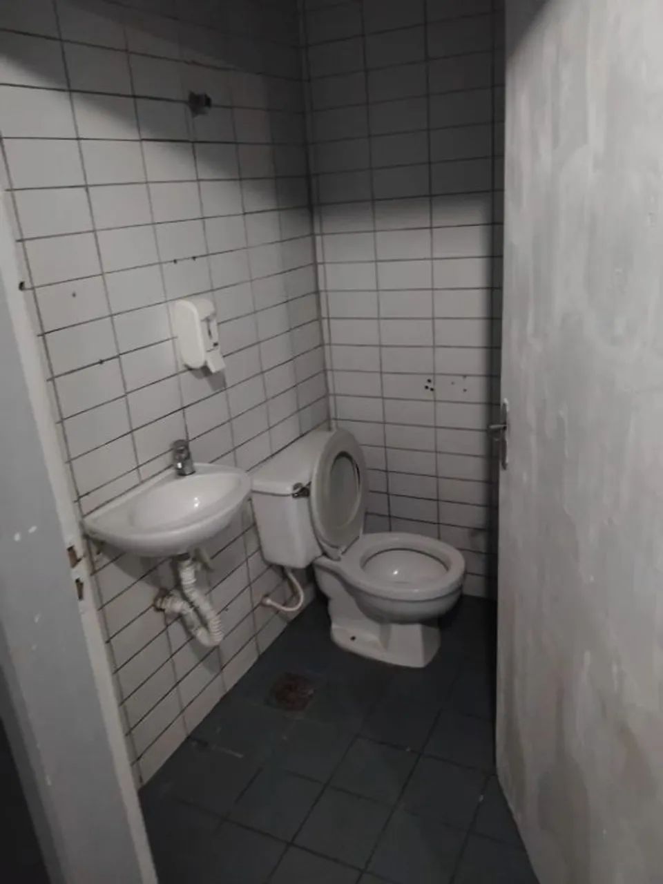 Locação de Comercial / Salão na cidade de Duque de Caxias - Foto 4