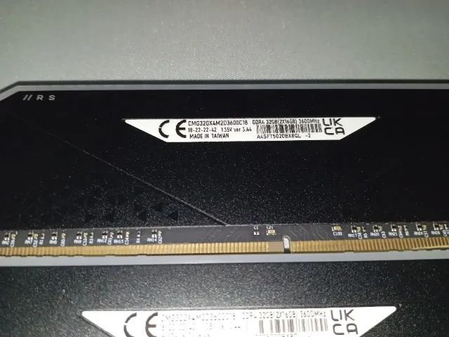 (USADA) 32GB Memória DDR4 Corsair Vengeance RGB RT 3600MHz 2X16GB - Foto 3