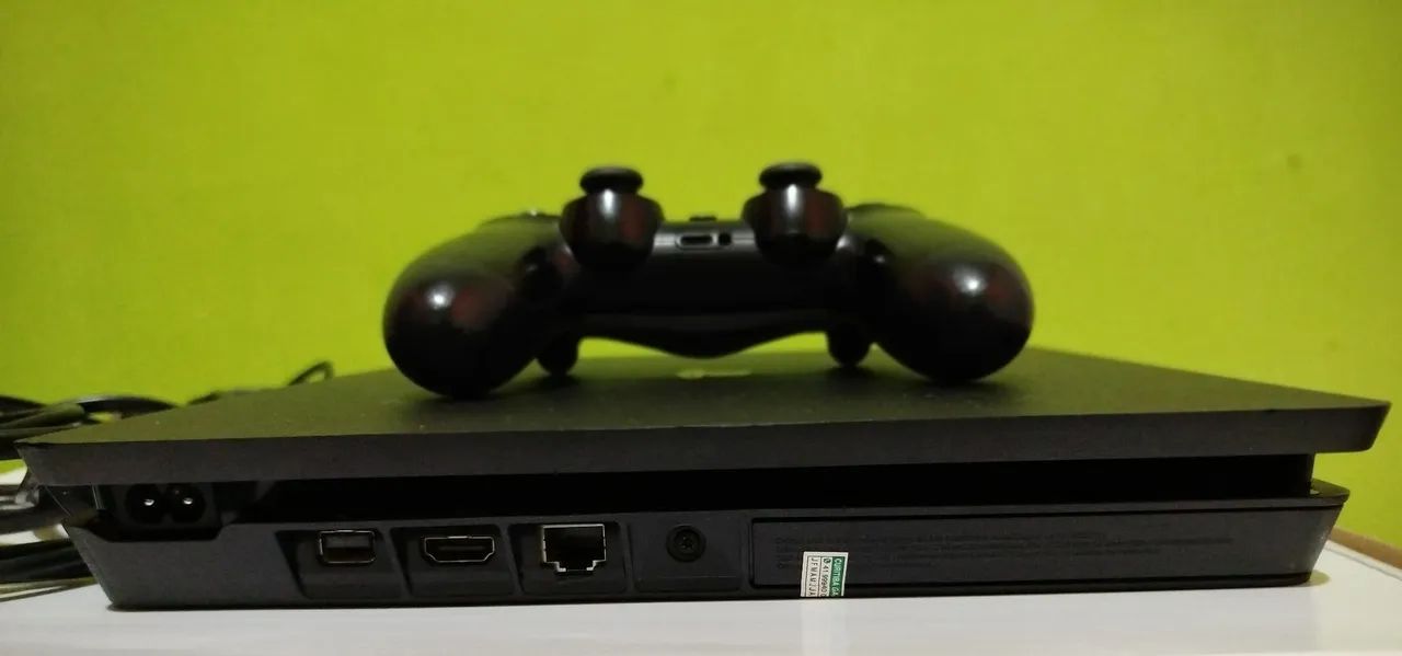 Playstation 4 Slim 1 Terabyte  - Foto 2