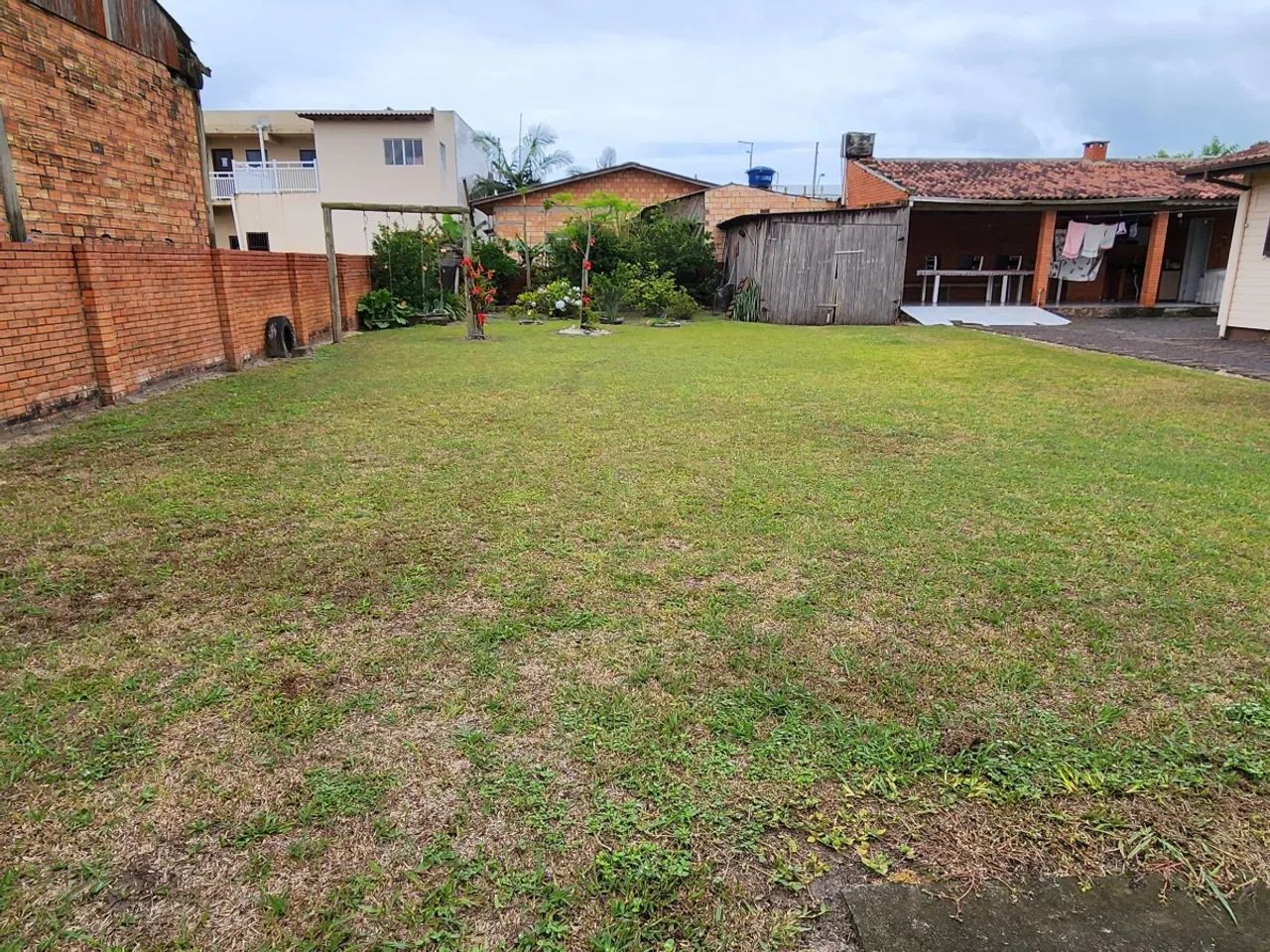 Terreno a 100 metros da av. Inter Praias, próximo da área central