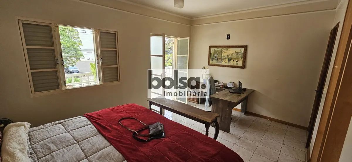Lindo Sobrado, em super localização !!! - Foto 4