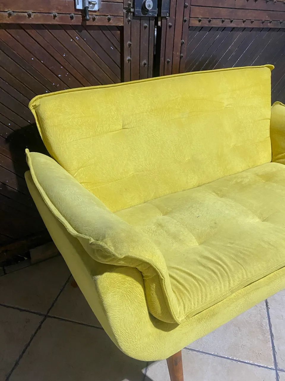 Namoradeira Amarela - Foto 3