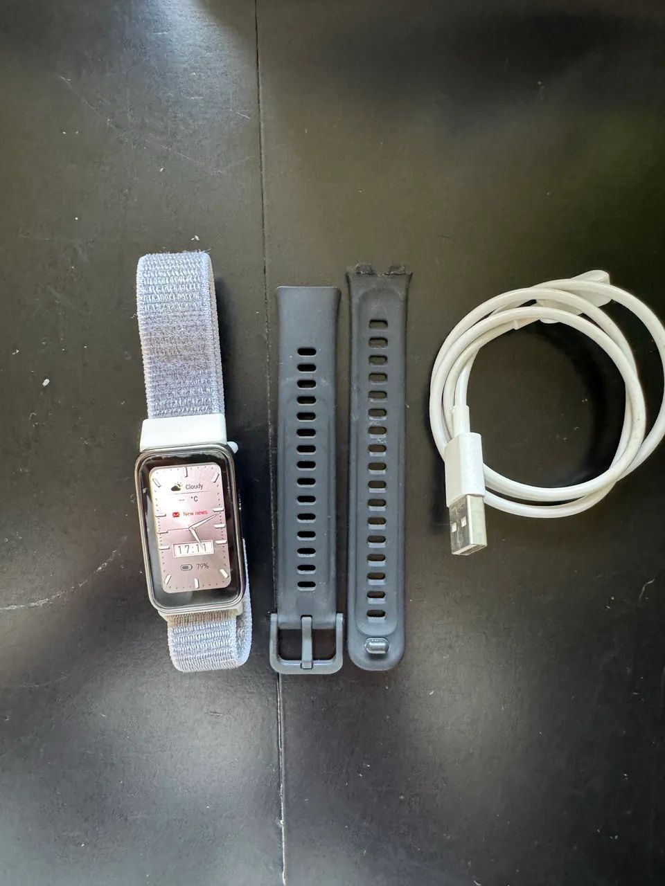 LIQUIDA - Combo fila racer carbono + huawei band 9 - Foto 3