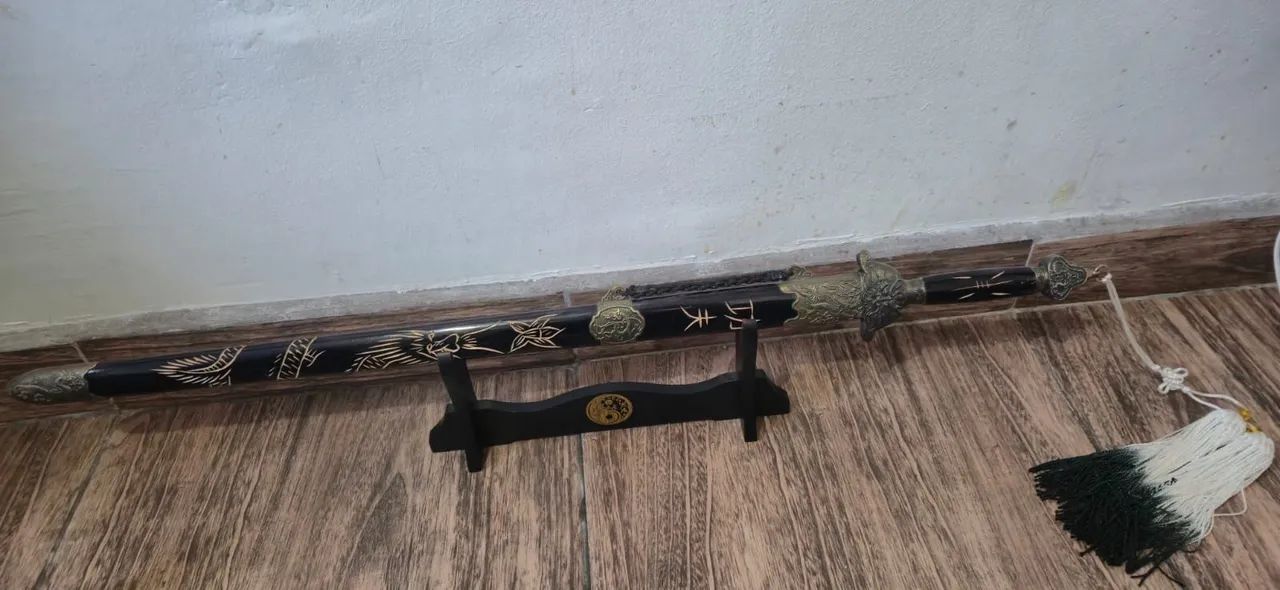 Espada chinesa decorativa com bainha e suporte espadaa decorativa  estilo dao, sem fio  - Foto 5