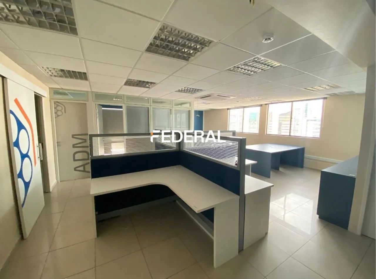 SALA COMERCIAL PARA VENDA OU ALUGUEL SEMIMOBILIADA COM 130M² E ACESSO AO SHOPPI