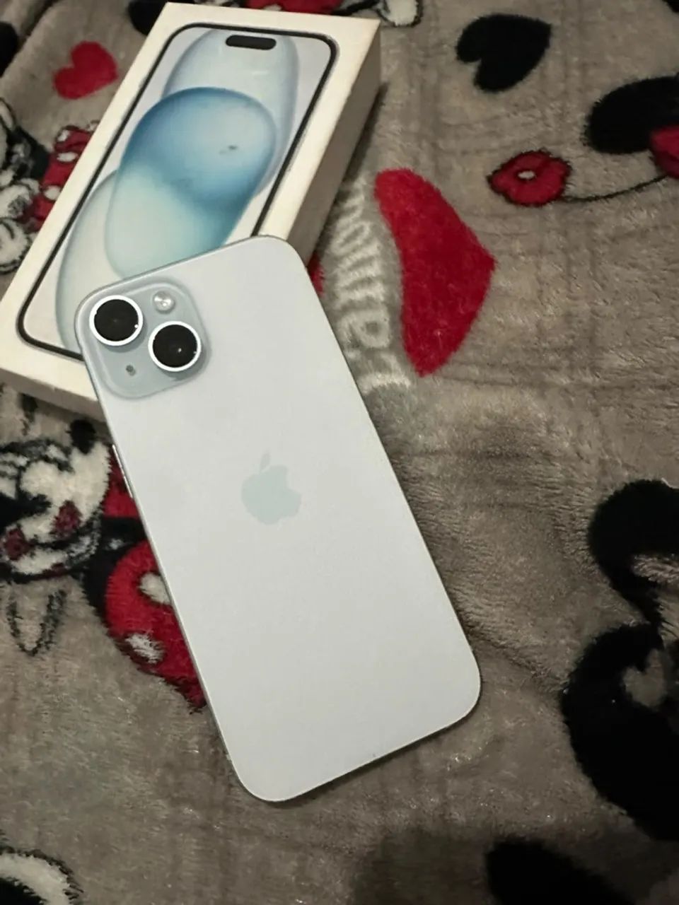 iPhone 15 azul 