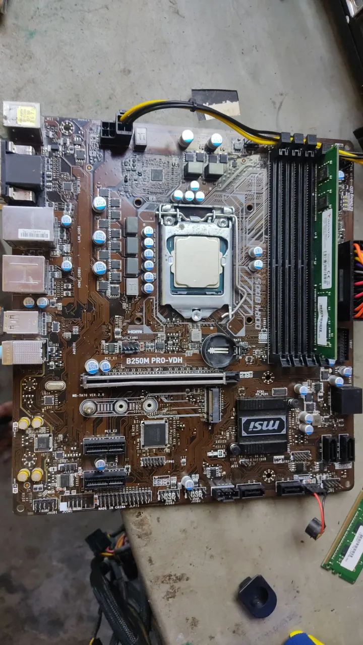 Kit placa mãe MSI b250m pro vdh + i7-7700 com 8 gb  - Foto 4