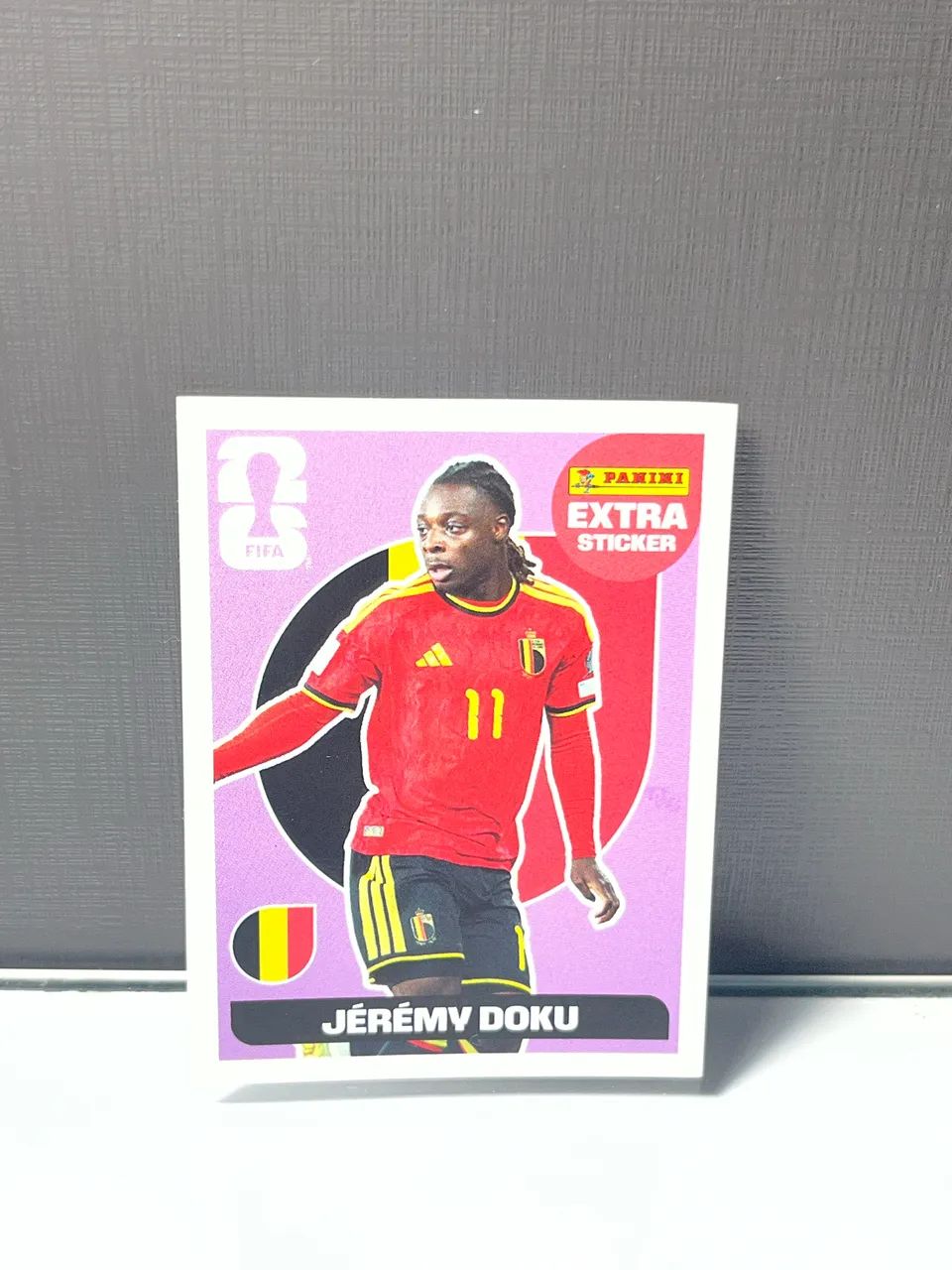 FIGURINHA LEGEND DOKU RARA COPA 2026 - Esportes de Quadra e Ao Ar