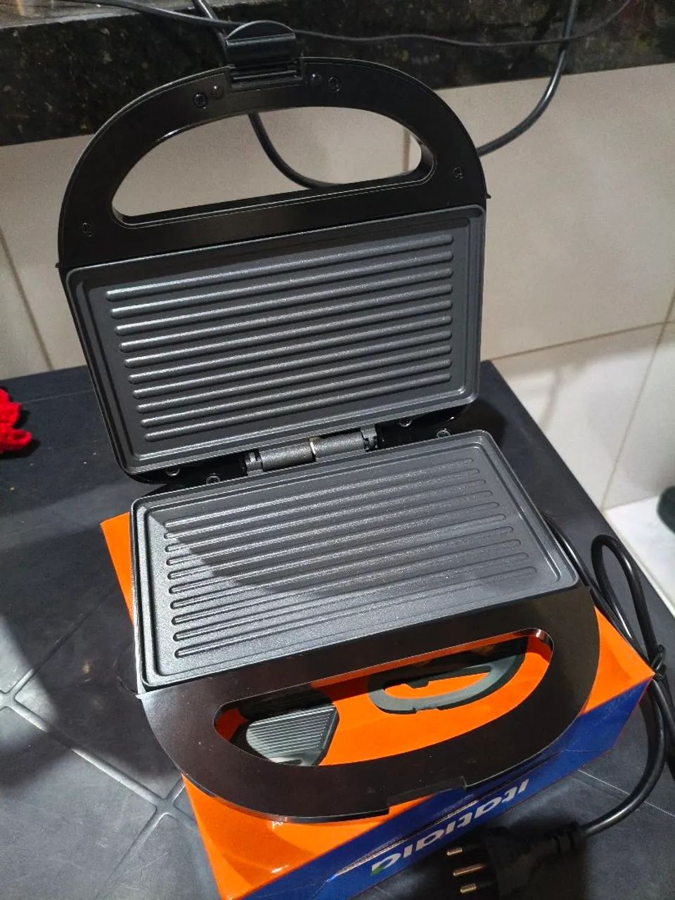 GRILL E SANDUICHEIRA  - Foto 2