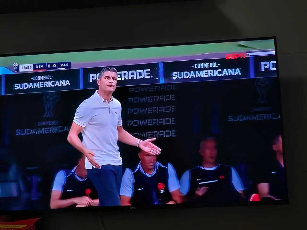 SmarTV 43 polegadas ainda com garantia fininha (borda infinita) - Foto 2