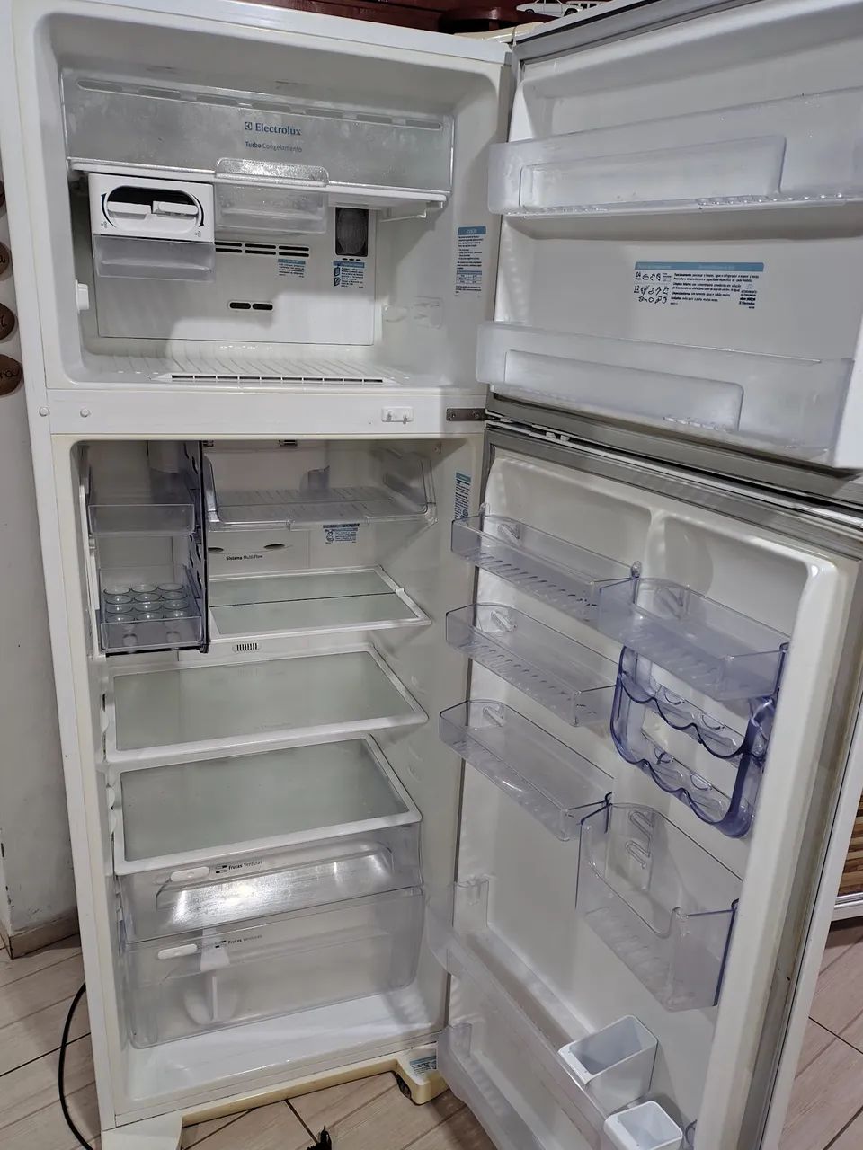 Geladeira Eletrolux duplex