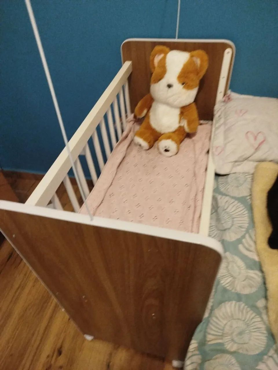 Berço Infantil com grade ajustável