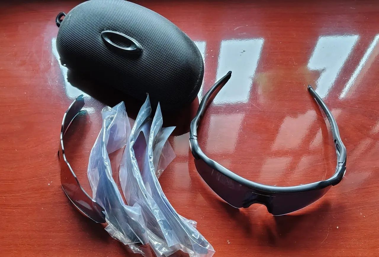 Óculos primeira linha Oakley  - Foto 2