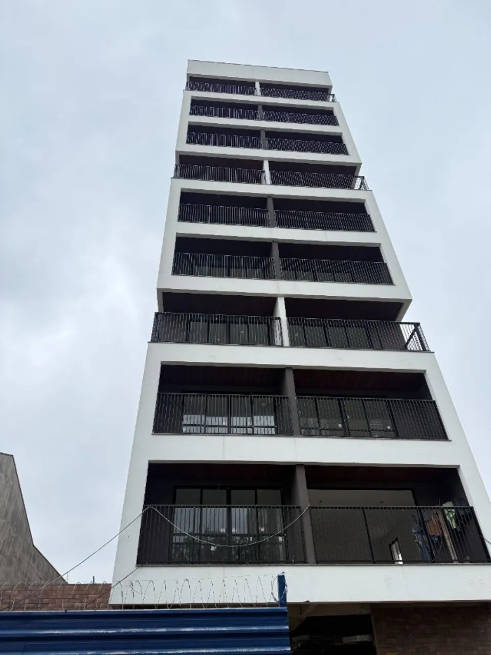 Estudio próximo ao Largo da Ordem com garagem