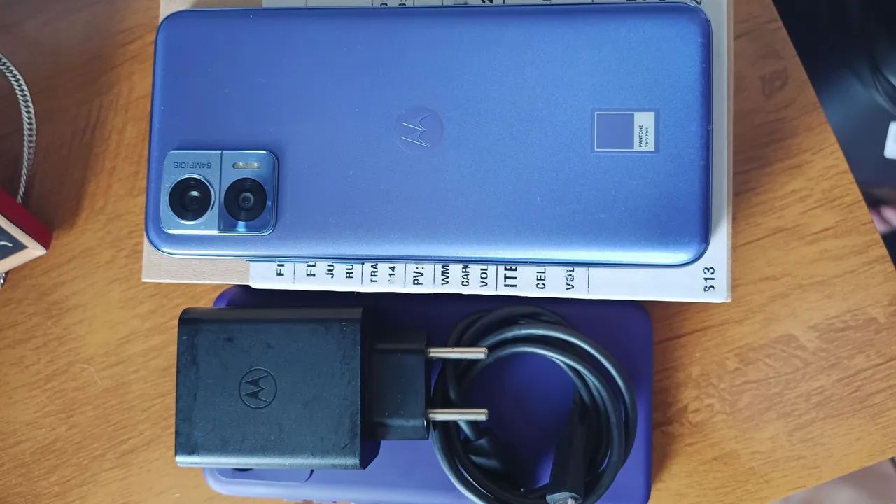Vende-se Motorola Edge 30 neo 