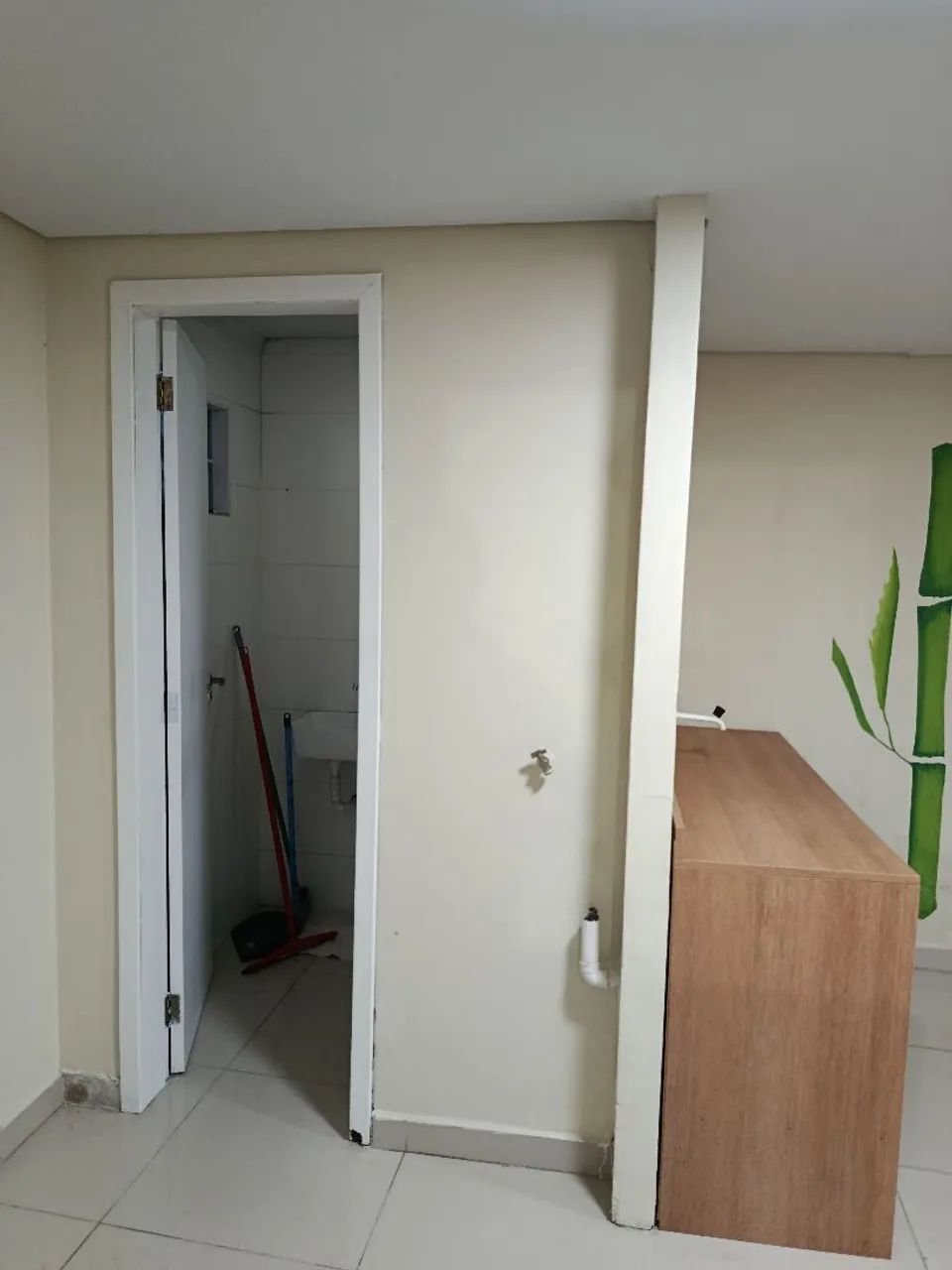 Alugo sala comercial 1° andar  - Foto 5
