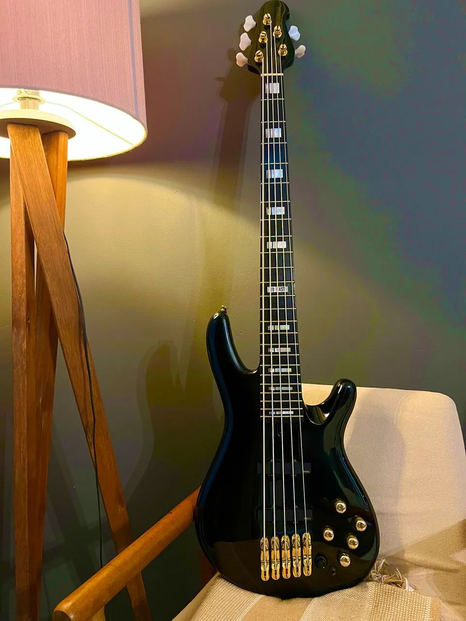 Contra Baixo Yamaha Bbne-2
