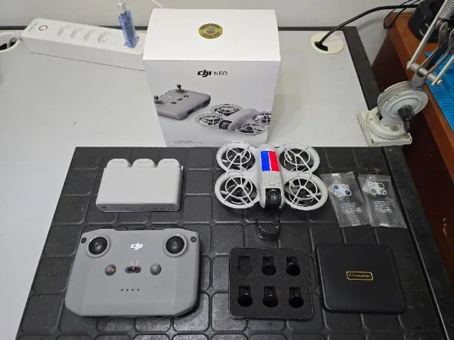 Drone DJI Neo Fly More Combo + Bolsa + 6 Filtros para a câmera
