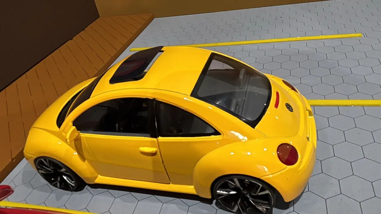Miniatura VW New Beetle 1/24 Kinsmart Customizado  - Foto 5