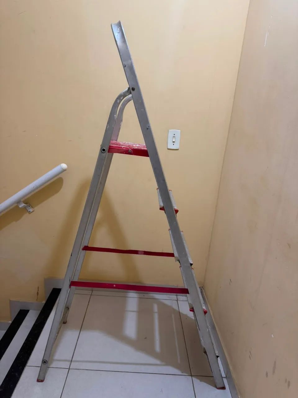 Escada alumínio  - Foto 2