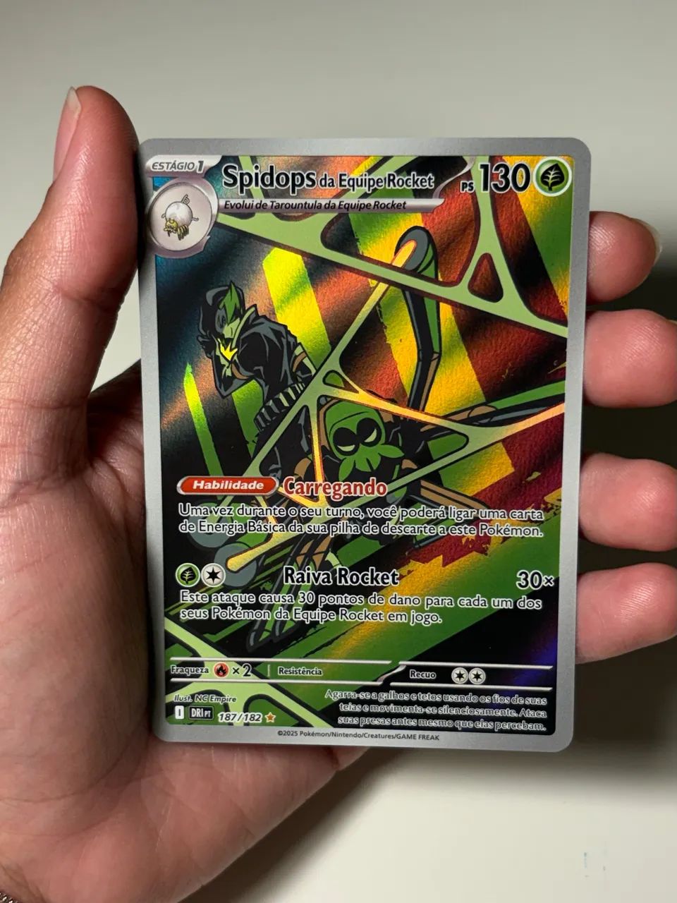 Carta Pokémon Spidops da Equipe Rocket - Foto 2