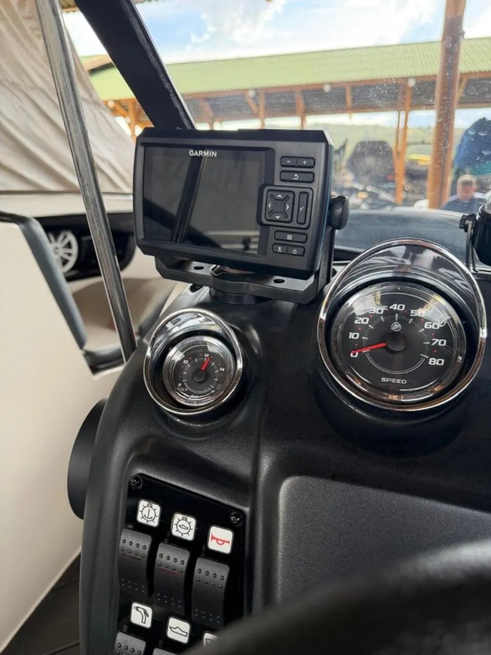 Lacha Focker 212, 2023, Completíssima, Estado de 0 km, Mercury 150 HP, Apenas 25 H de Uso - Foto 8