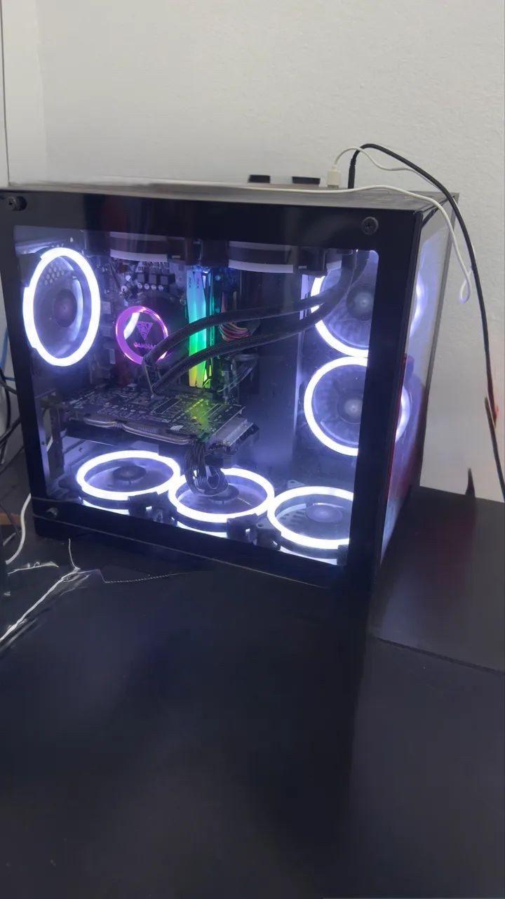 PC Gamer i7 8700 + GTX 1060 6GB + 16GB RAM + Water Cooler RGB PC Gamer i7 8700 + GTX 1060 6GB + 16GB RAM + Water Cooler RGB
